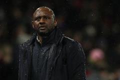 星光璀璨！維埃拉回憶：國米時(shí)期，菲戈與伊布同場，從穆帥那里學(xué)到了什么？