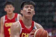 陳家政首節(jié)6分鐘5投4中獨得11分 三分3中2