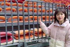 小姐姐帶你沉浸式體驗重慶龍興足球場，你會去為國足加油嗎