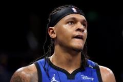 班凱羅出戰(zhàn)42分鐘，27投14中三分7中4空砍36分11籃板4助攻