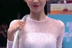 美娜穿上體操服無敵了，最美女主播應該沒爭議吧