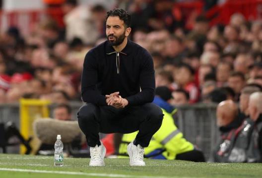 talkSPORT：曼聯(lián)夏窗仍支持阿莫林 馬奎爾與B費(fèi)對(duì)高層不滿